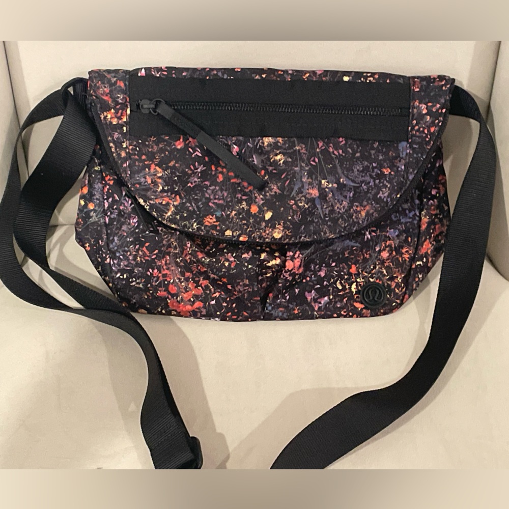 2016 Black colorful splattered Lulu Lemon Satchel